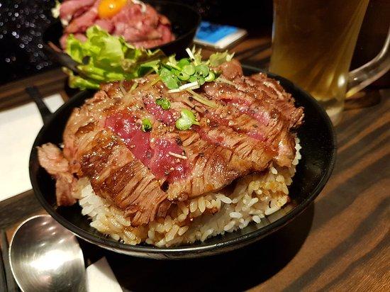 レッドロックアメ村店